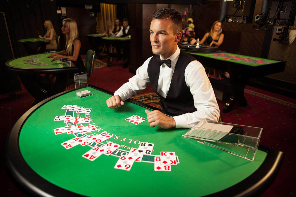 blackjack-de-crupier-en-vivo-en-colombia-mejores-mesas-y-casinos