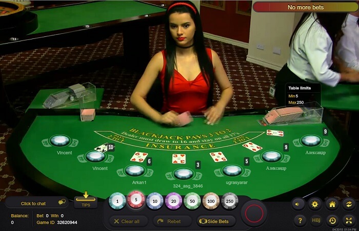 Blackjack con crupier virtual